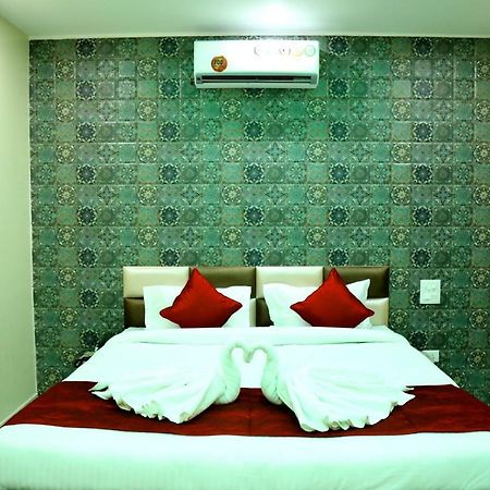 Hotel New Seasons Kālka Екстериор снимка