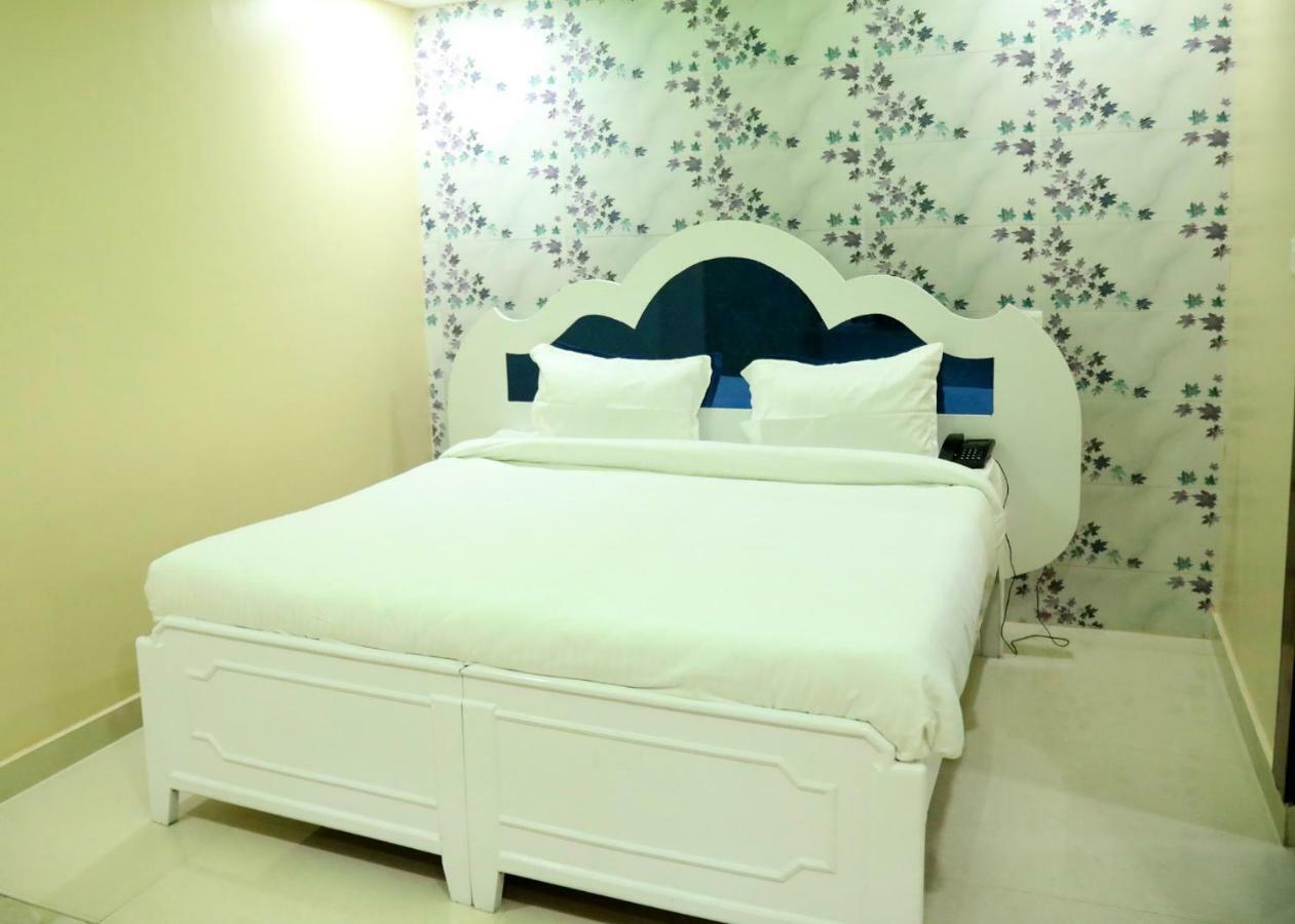 Hotel New Seasons Kālka Екстериор снимка
